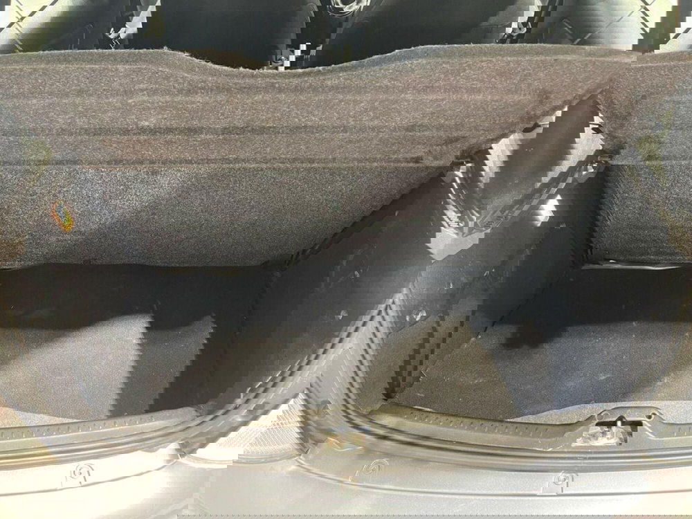 Lancia Ypsilon usata a Sondrio (15)