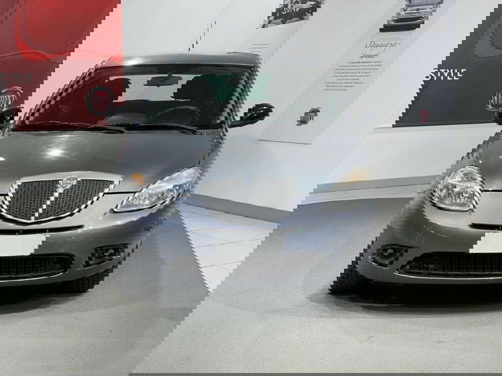 Lancia Ypsilon usata a Sondrio (8)