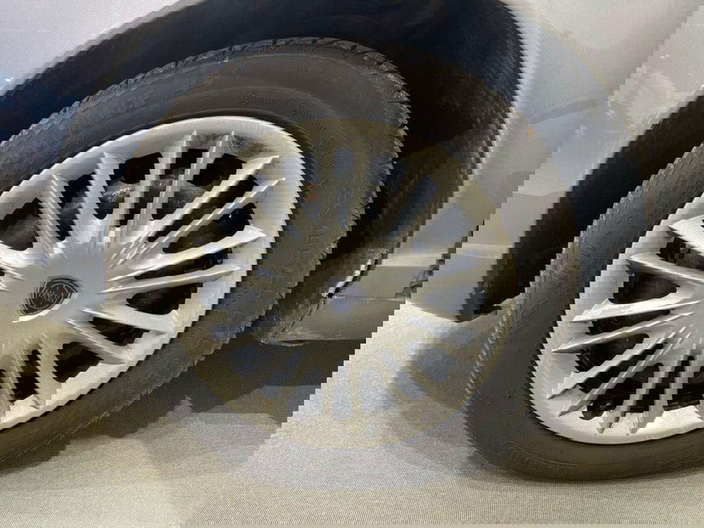 Lancia Ypsilon usata a Sondrio (9)