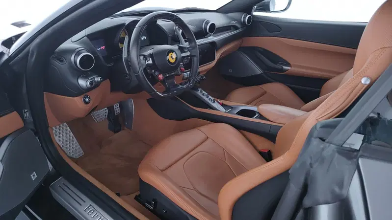 Ferrari Portofino Spider usata a Perugia (12)