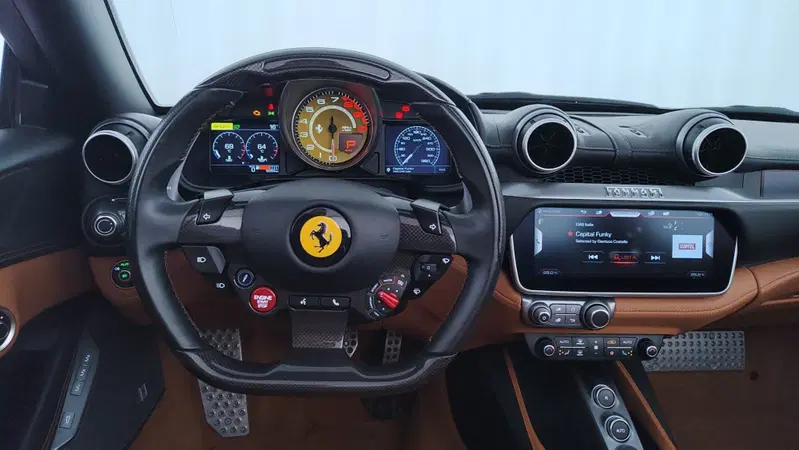 Ferrari Portofino Spider usata a Perugia (17)