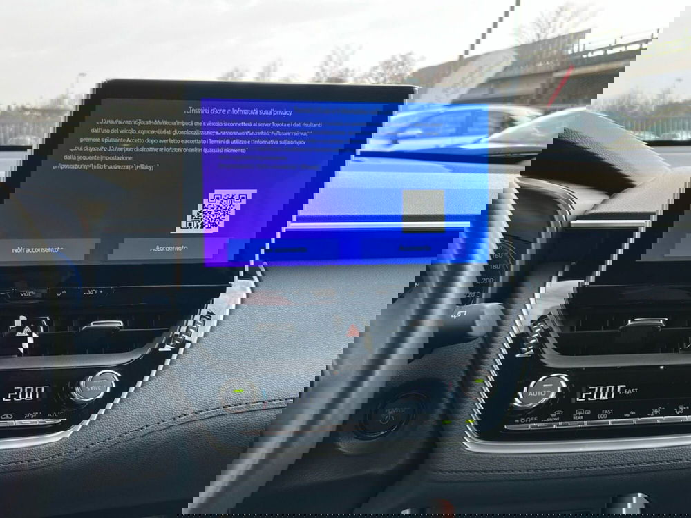 Toyota Corolla Cross Hybrid usata a Piacenza (15)