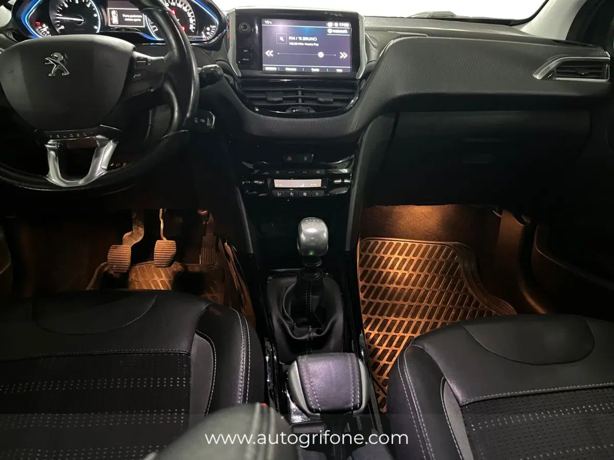 Peugeot 2008 usata a Modena (11)