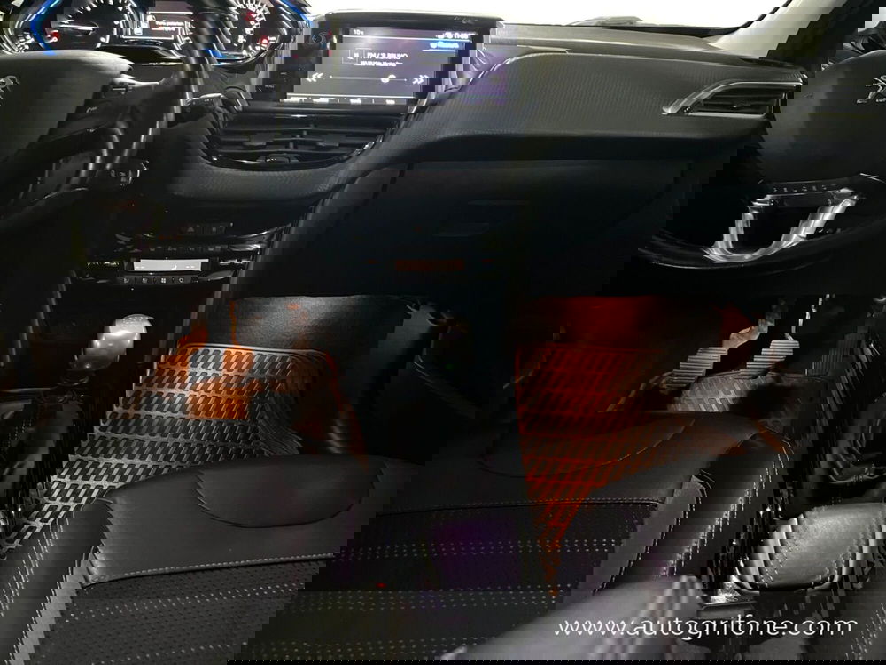 Peugeot 2008 usata a Modena (11)