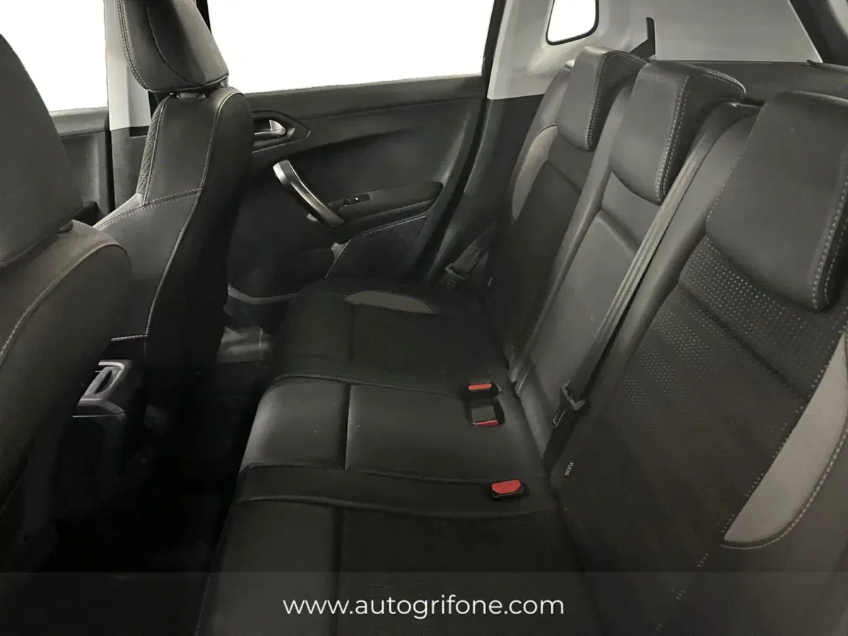 Peugeot 2008 usata a Modena (13)