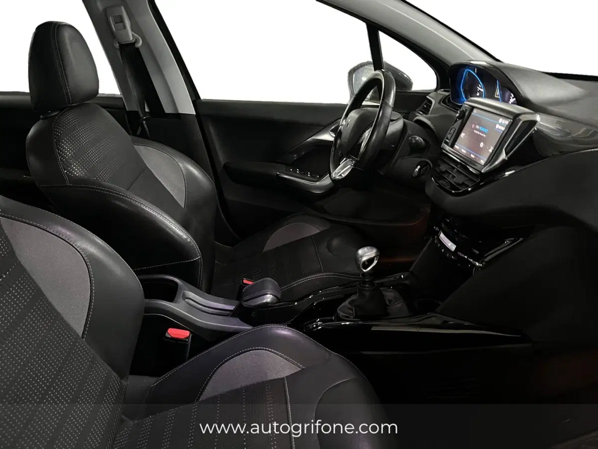 Peugeot 2008 usata a Modena (15)