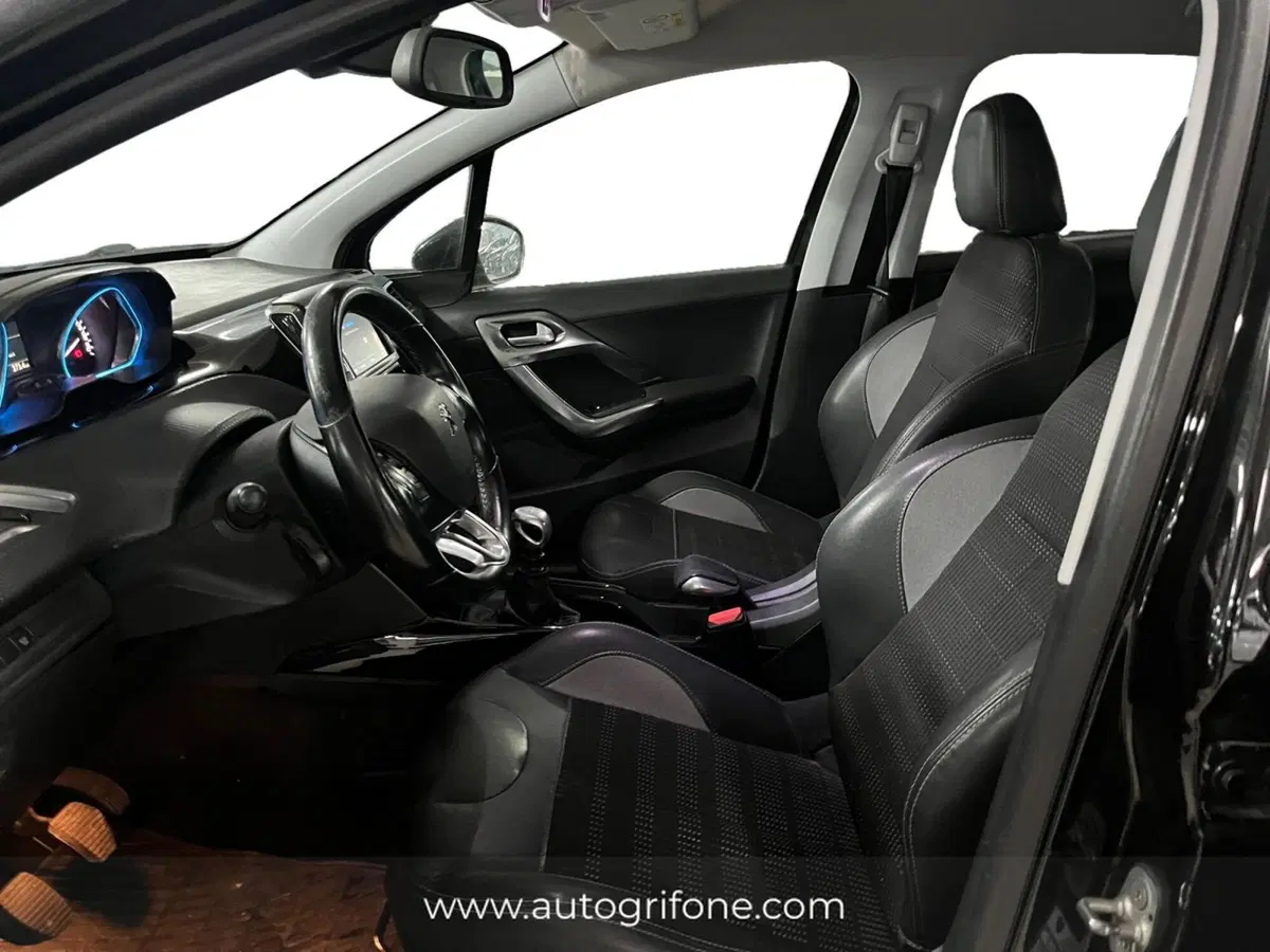 Peugeot 2008 usata a Modena (9)