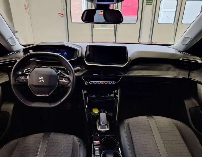 Peugeot 2008 usata a Ferrara (7)