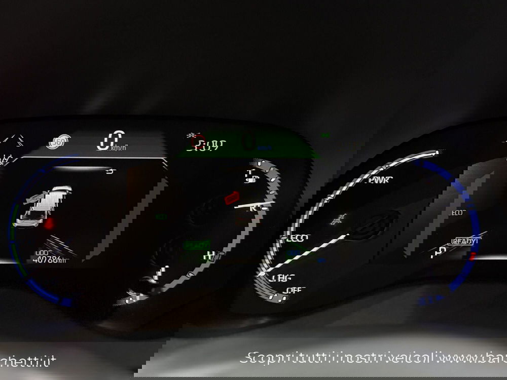 Toyota Yaris Cross usata a Brescia (15)