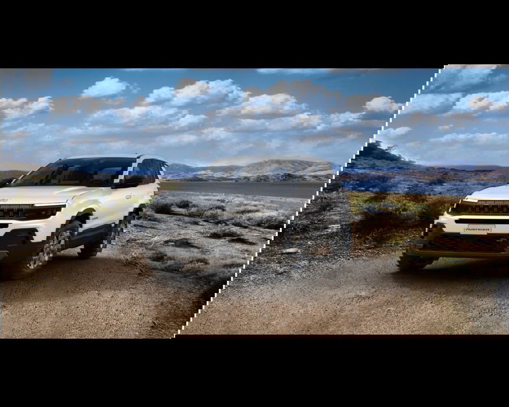 Jeep Avenger nuova a Torino