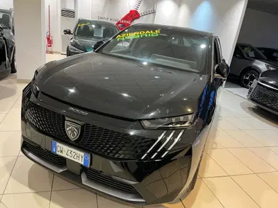 Peugeot 3008 1.2 hybrid GT 145cv e-dcs6 del 2024 usata a Milano