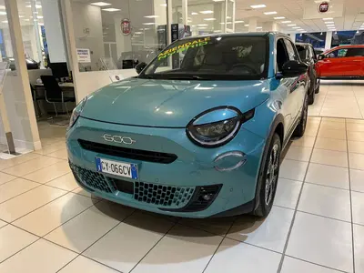 Fiat 600 1.2 hybrid La Prima 110cv auto del 2025 usata a Milano