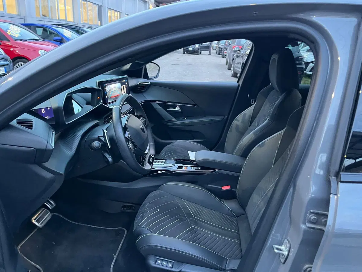 Peugeot 208 usata a Milano (13)