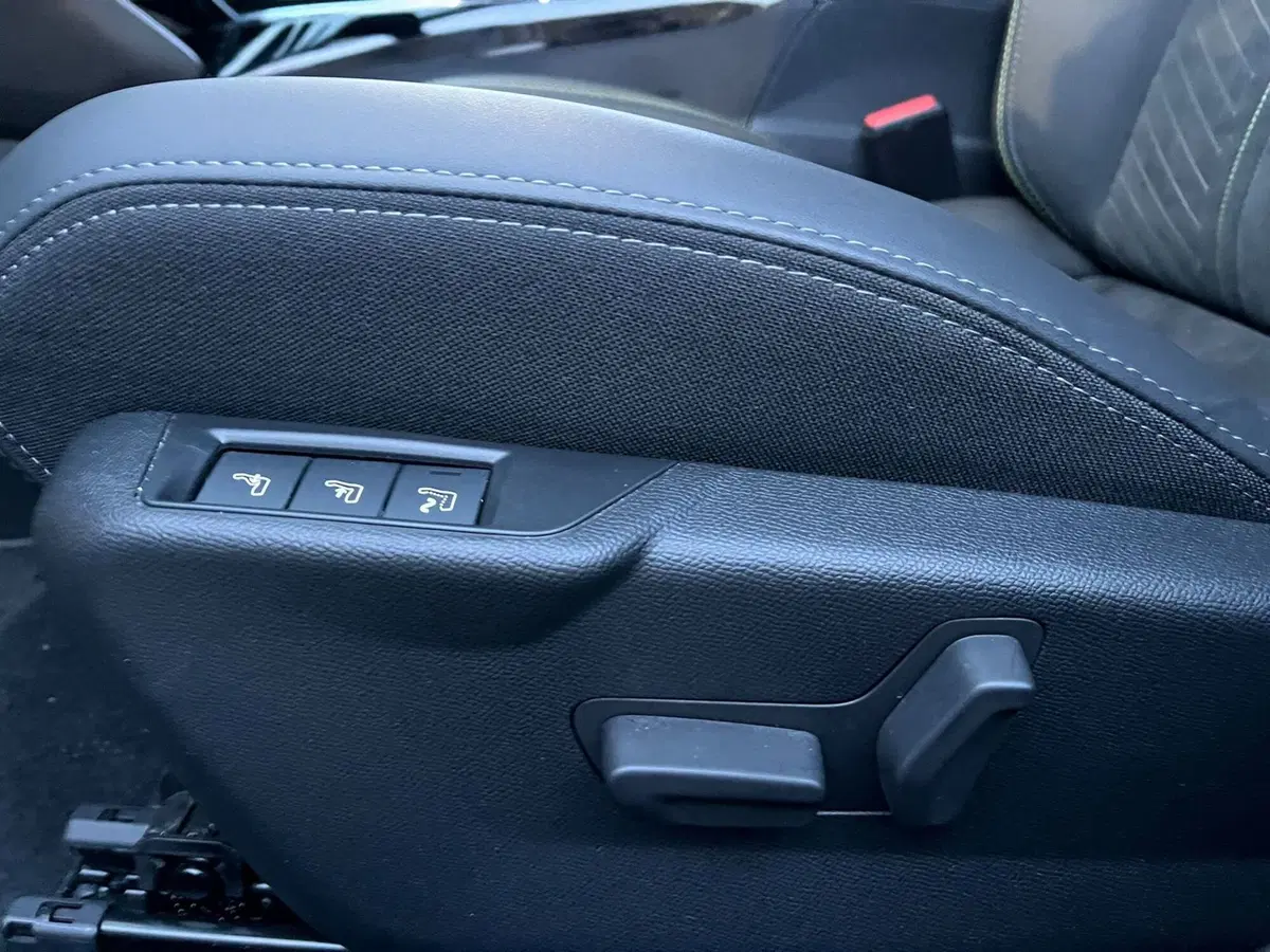 Peugeot 208 usata a Milano (14)