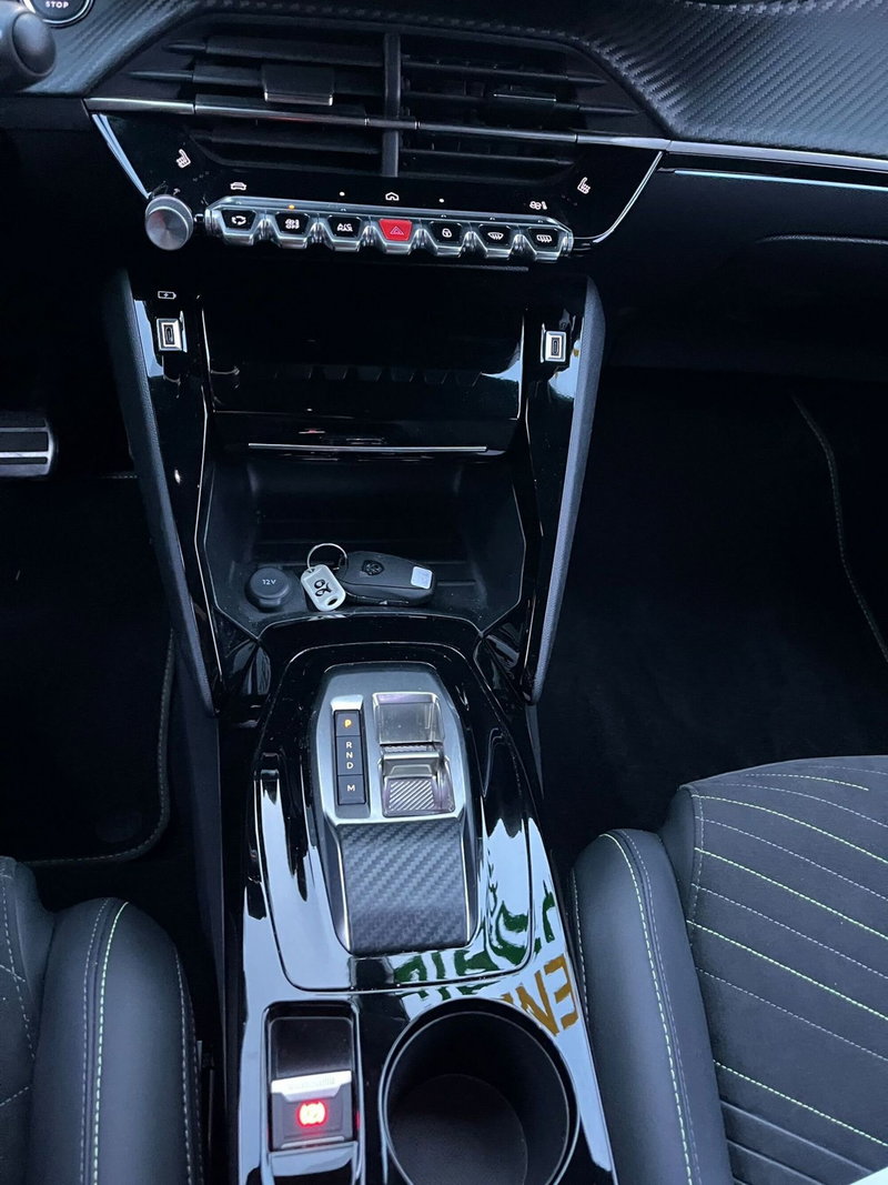 Peugeot 208 usata a Milano (20)