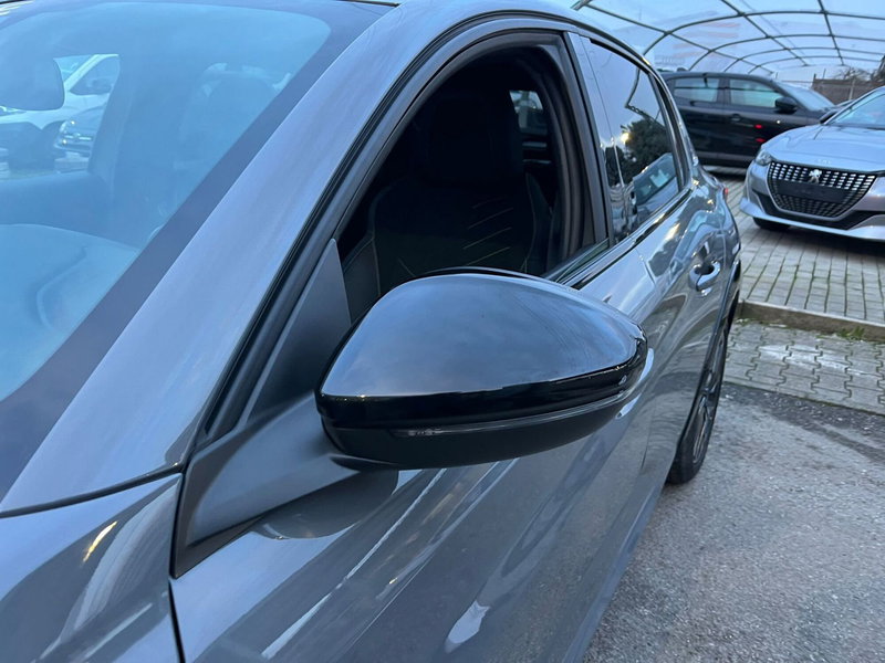 Peugeot 208 usata a Milano (4)