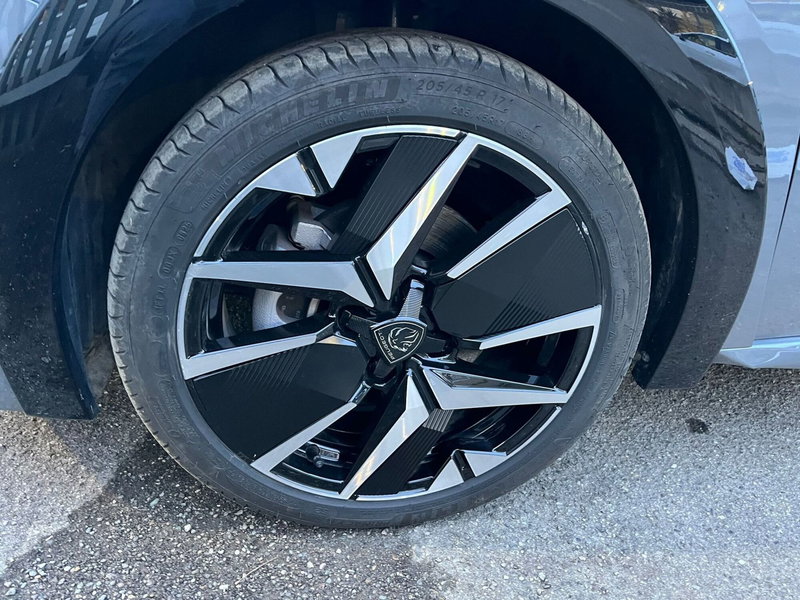 Peugeot 208 usata a Milano (7)