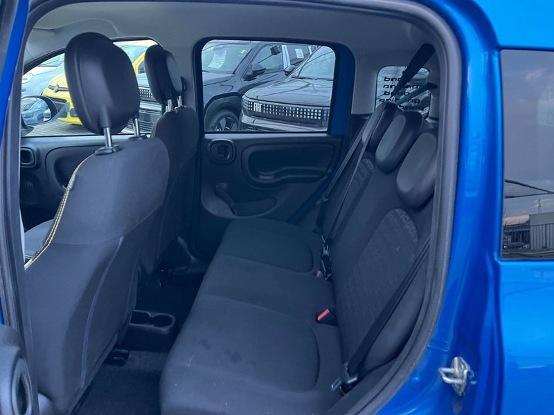 Fiat Panda Cross usata a Milano (16)
