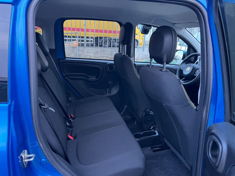 Fiat Panda Cross usata a Milano (16)