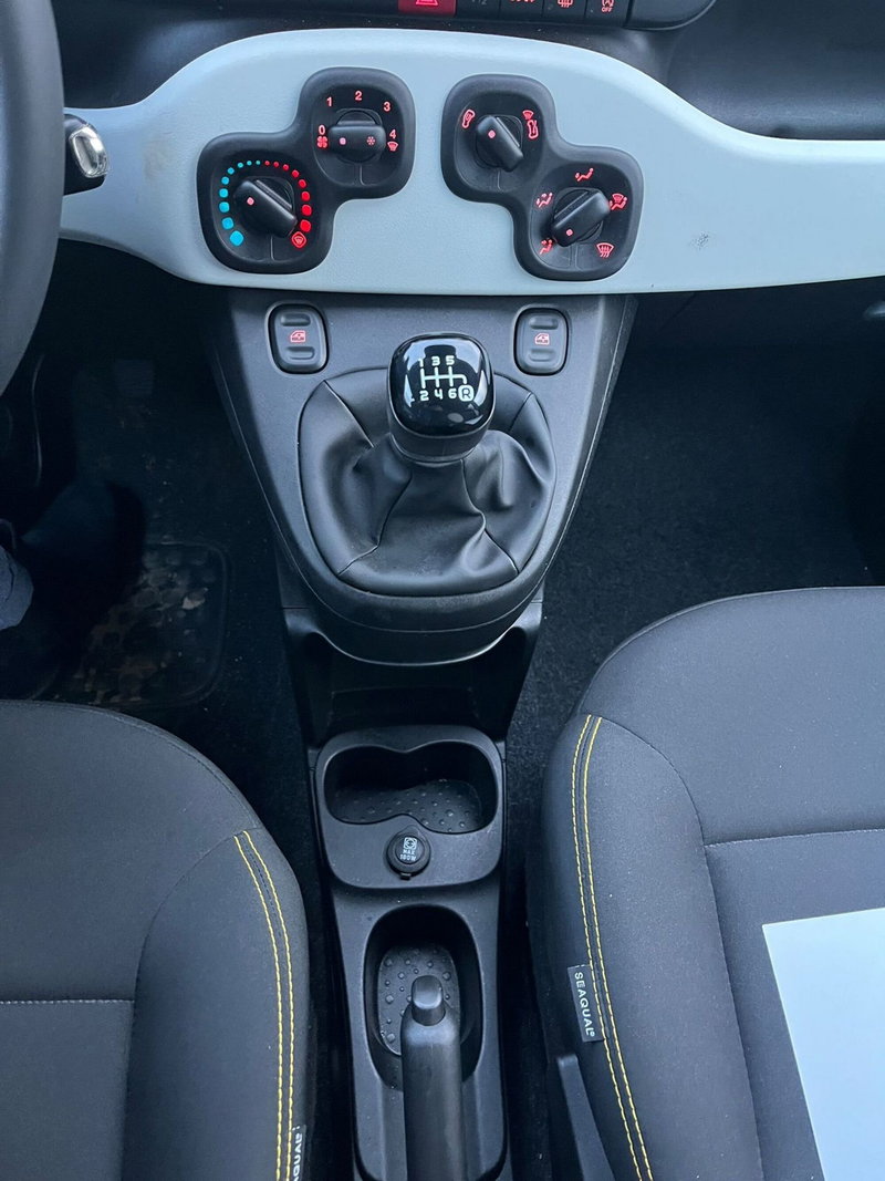 Fiat Panda Cross usata a Milano (19)
