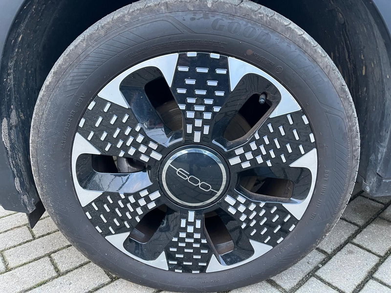 Fiat 600 usata a Milano (7)