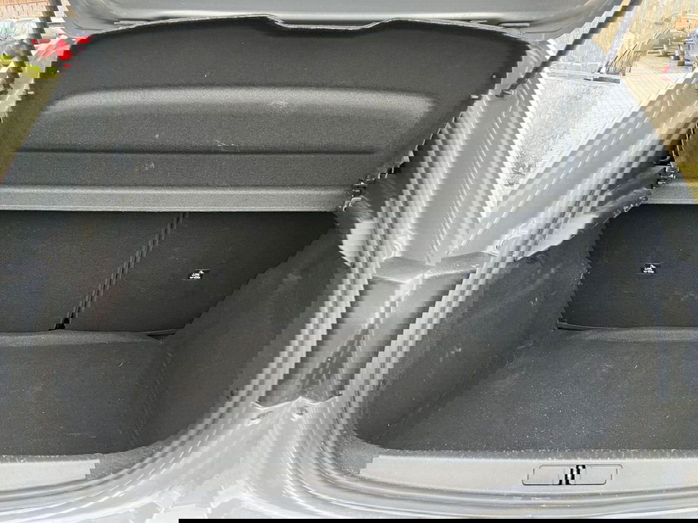 Peugeot 208 usata a Milano (12)