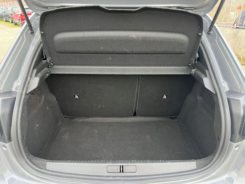 Peugeot 208 usata a Milano (12)