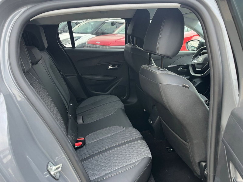 Peugeot 208 usata a Milano (16)