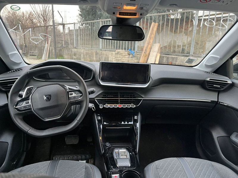 Peugeot 208 usata a Milano (17)