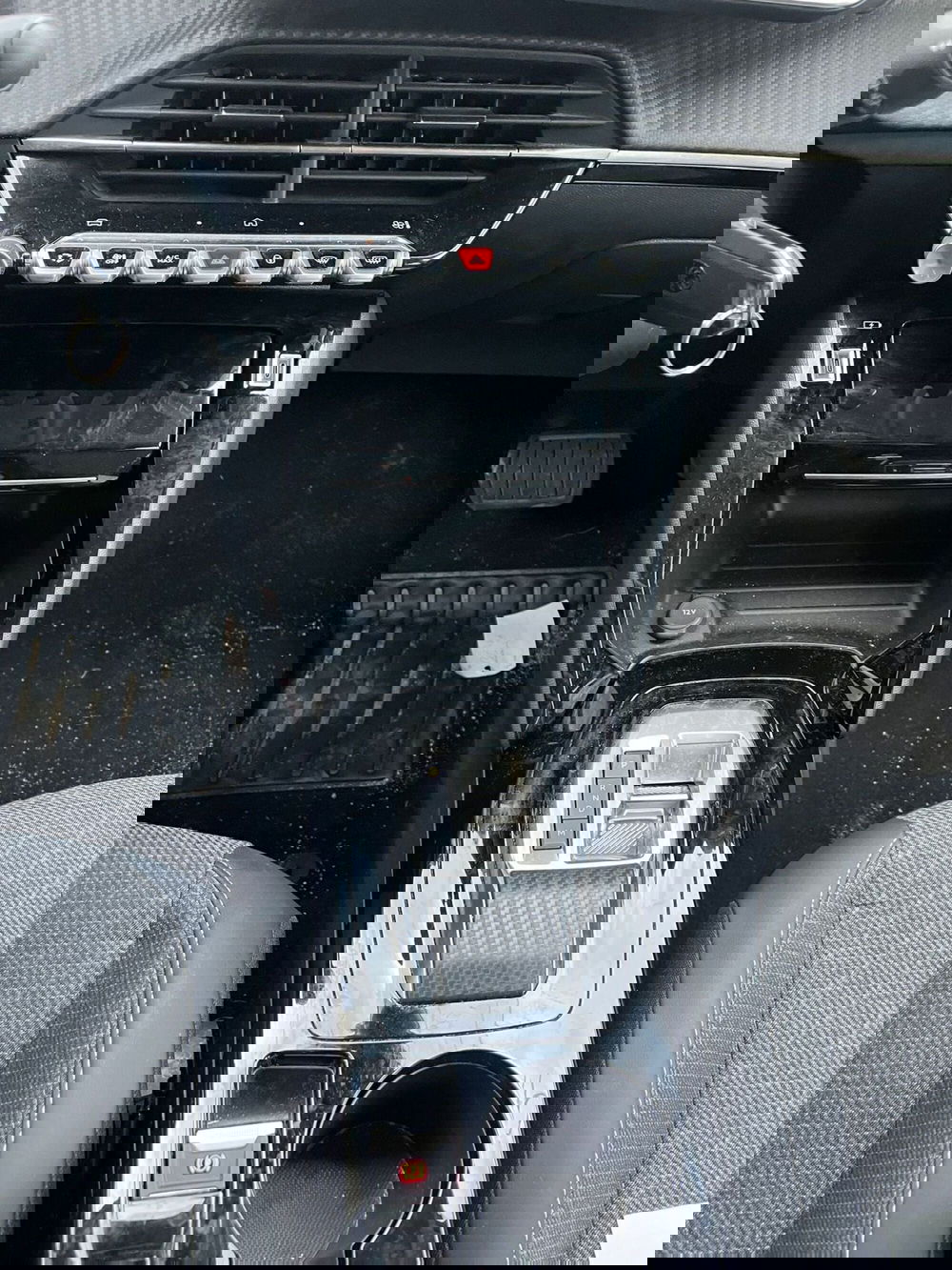 Peugeot 208 usata a Milano (19)