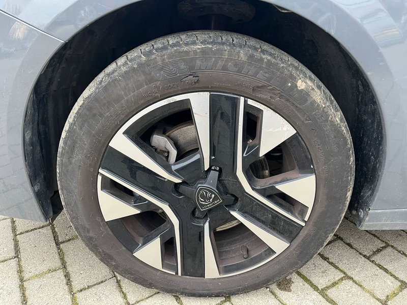 Peugeot 208 usata a Milano (7)