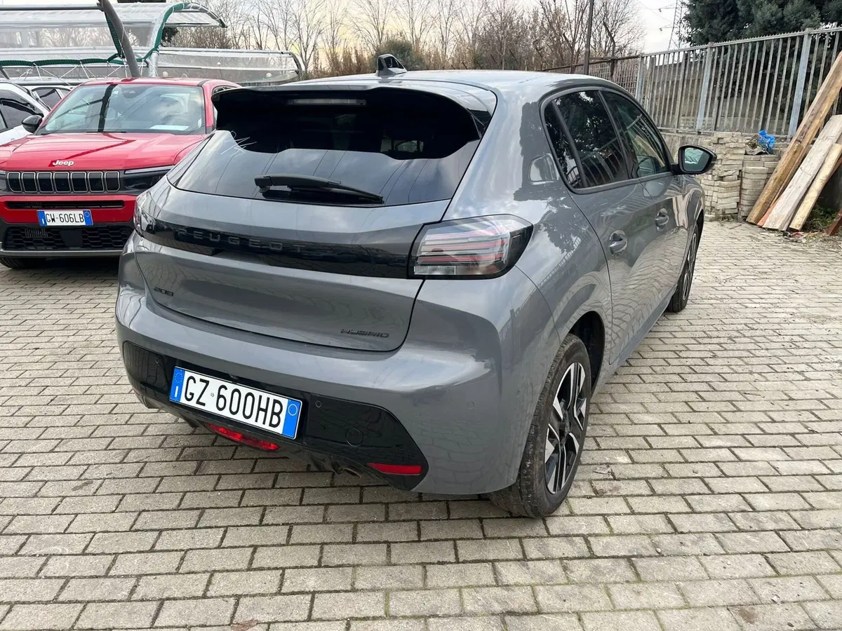Peugeot 208 usata a Milano (8)