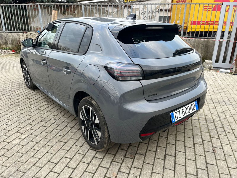 Peugeot 208 usata a Milano (9)