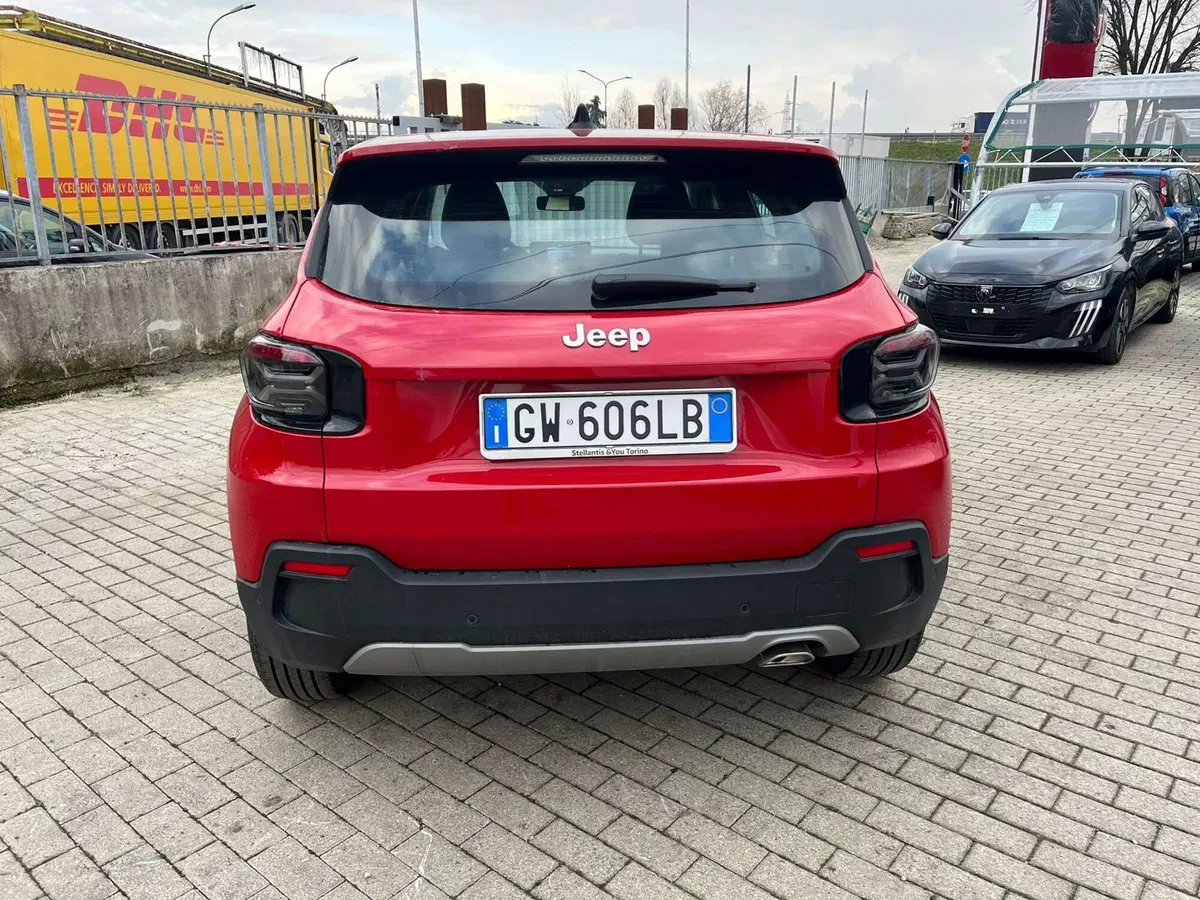 Jeep Avenger usata a Milano (10)