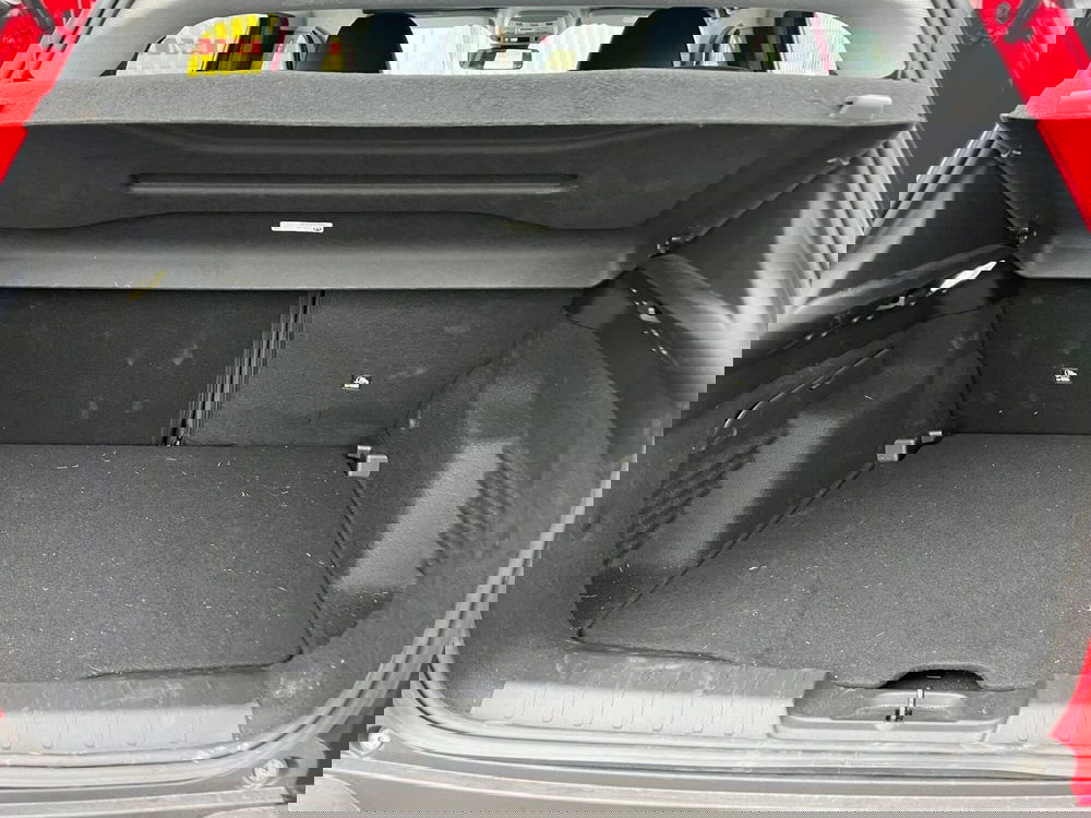 Jeep Avenger usata a Milano (12)