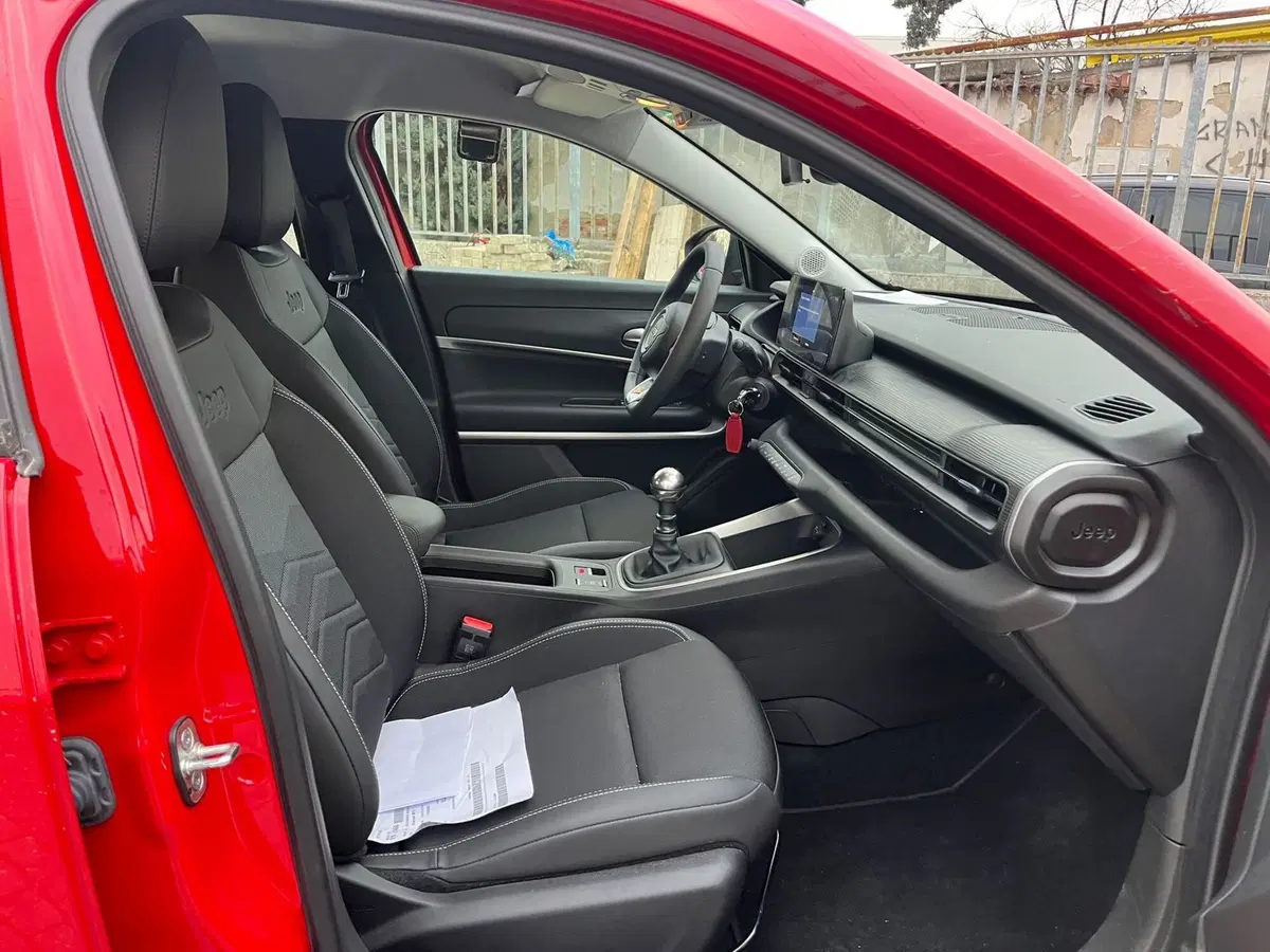 Jeep Avenger usata a Milano (14)