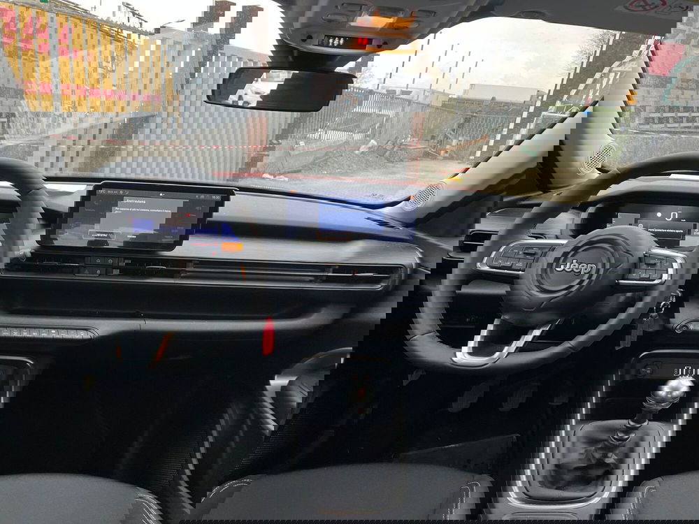 Jeep Avenger usata a Milano (17)