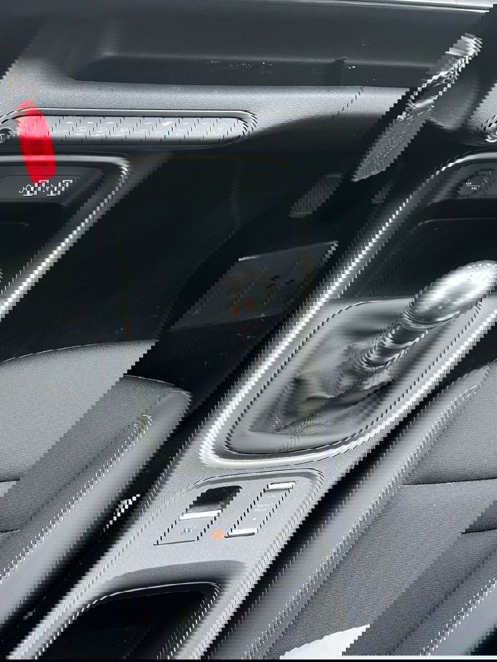 Jeep Avenger usata a Milano (19)