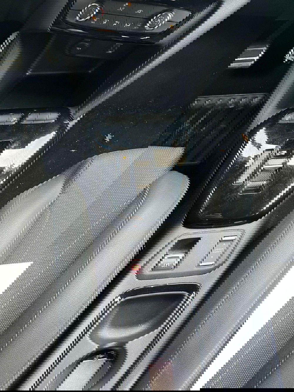 Opel Corsa usata a Milano (19)