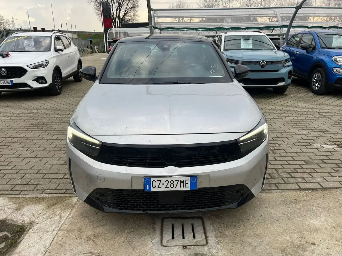 Opel Corsa usata a Milano (2)