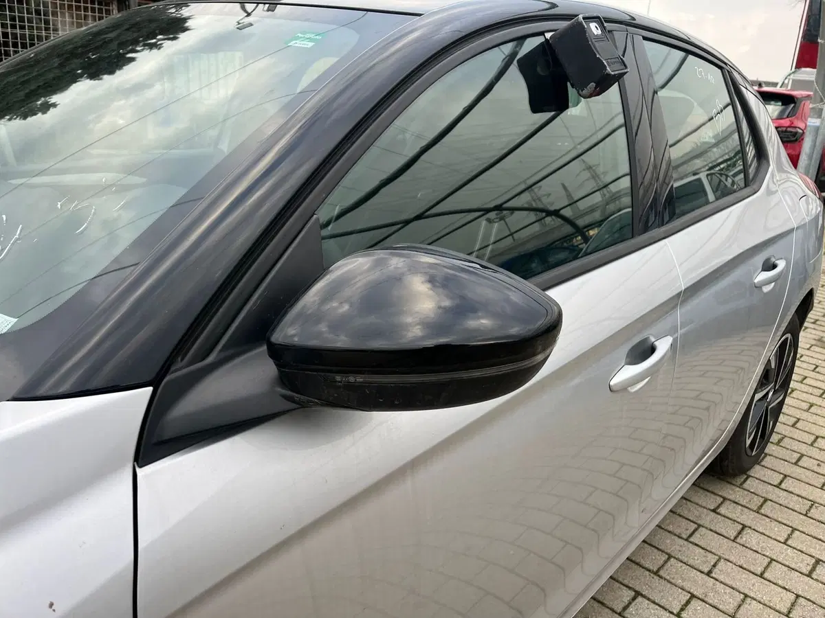 Opel Corsa usata a Milano (4)