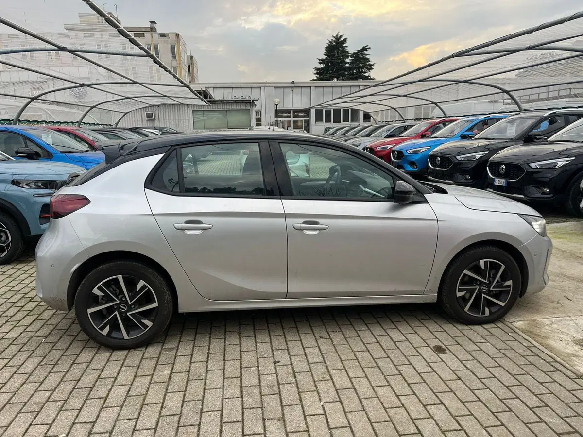 Opel Corsa usata a Milano (5)