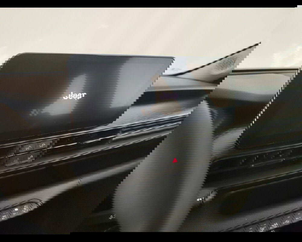 Jeep Avenger usata a Caserta (14)