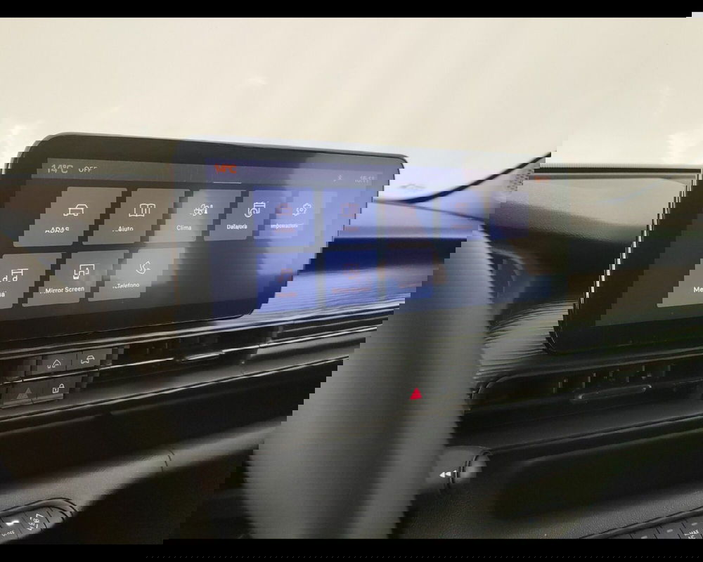 Jeep Avenger usata a Caserta (16)