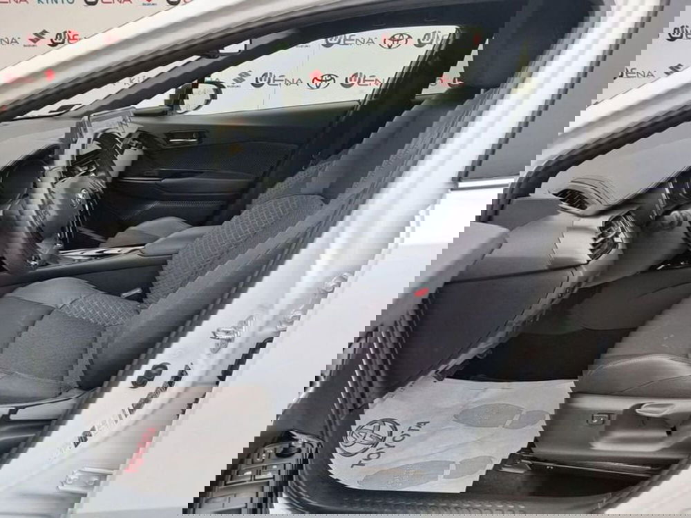 Toyota Toyota C-HR usata a Cagliari (11)