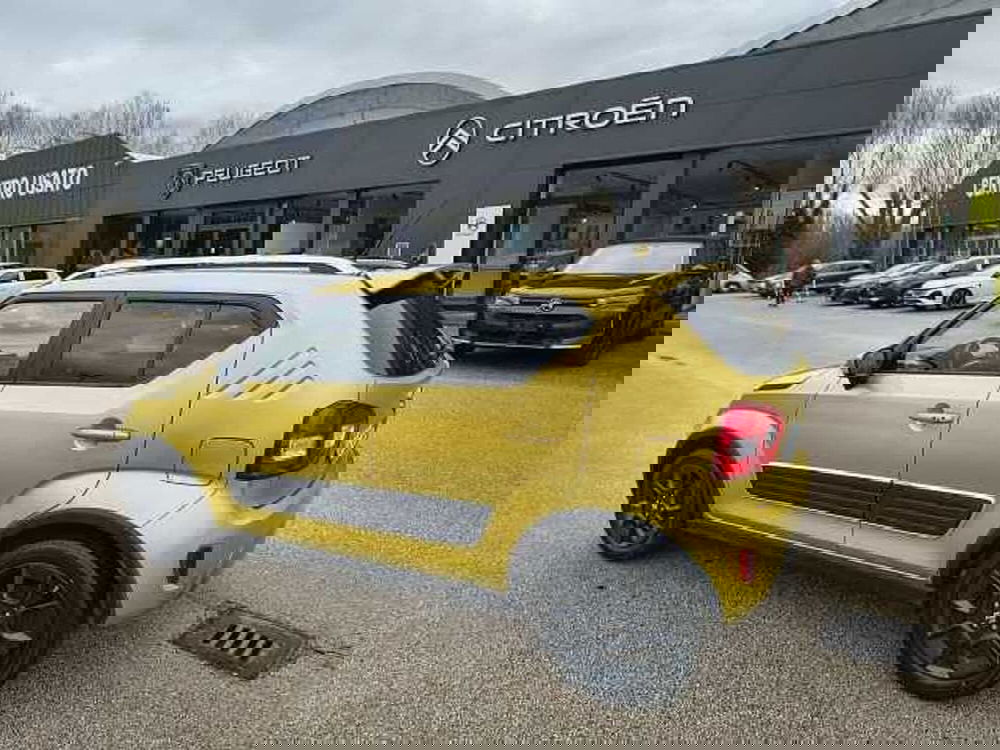 Suzuki Ignis usata a Pesaro-Urbino (6)