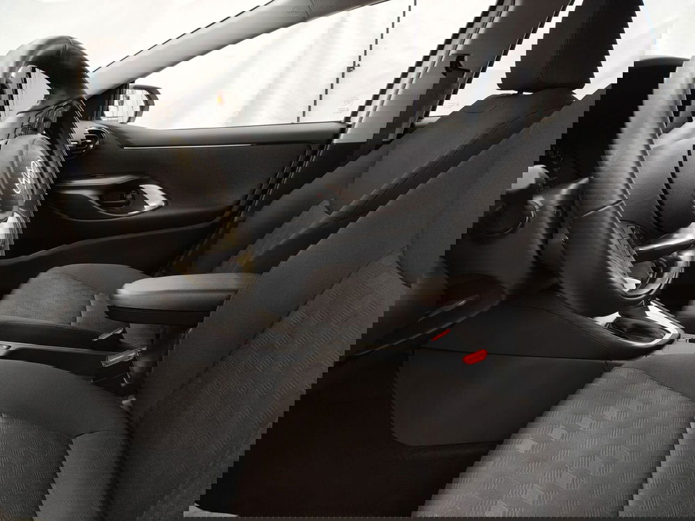 Toyota Yaris usata a Roma (13)