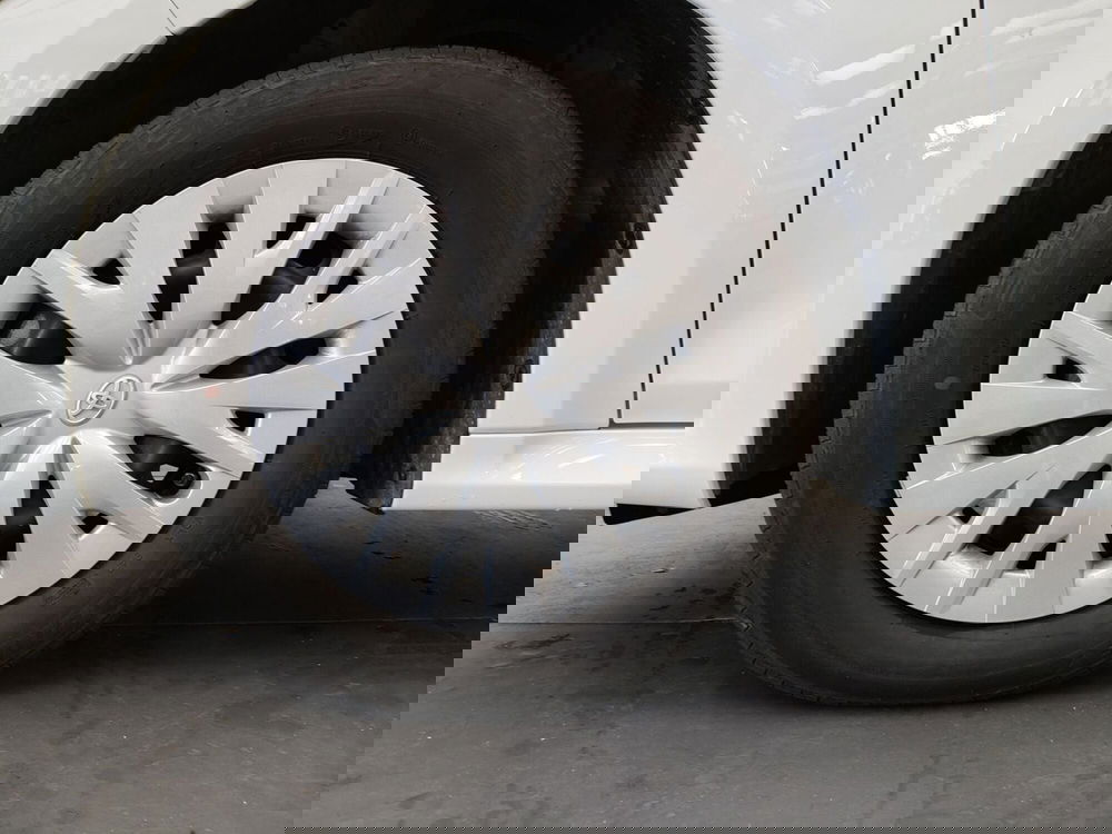 Toyota Yaris usata a Roma (17)
