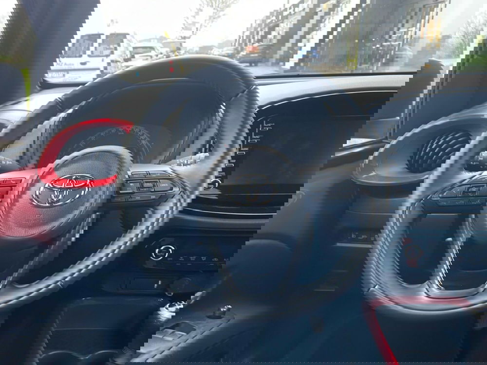 Toyota Aygo X usata a Bologna (14)