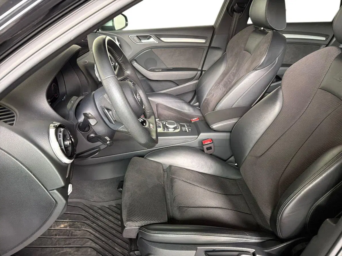 Audi S3 Sedan usata a Bergamo (10)